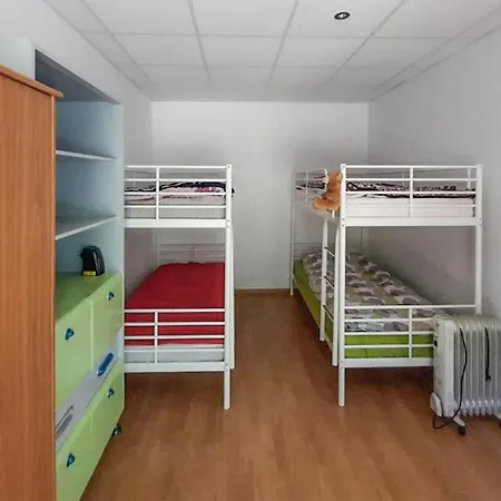 Casa vacanze 9 Bedroom Amazing In Klodno *