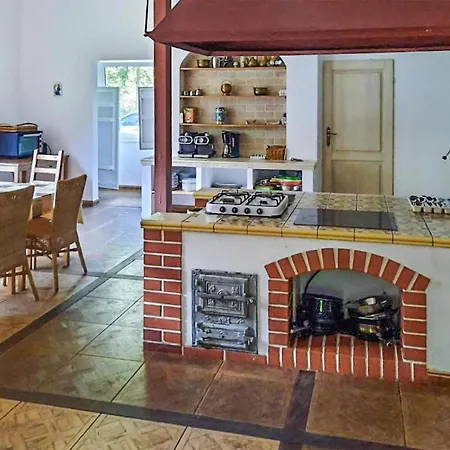 9 Bedroom Awesome Home In Klodno Klodno (Pomerania)