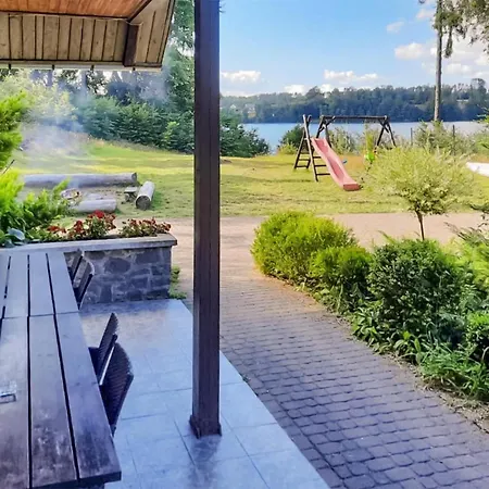 9 Bedroom Awesome Home In Klodno