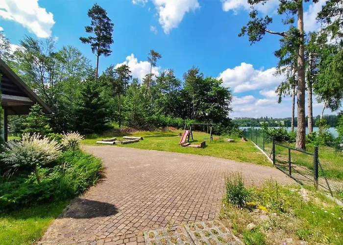 9 Bedroom Amazing In Klodno בית נופש Klodno (Pomerania)