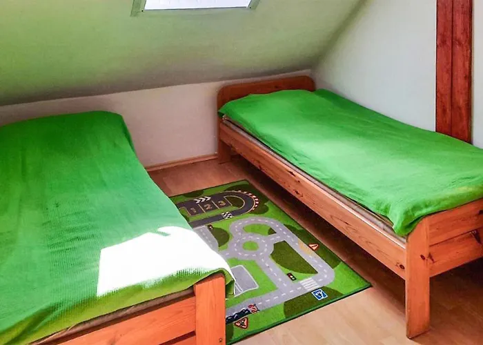 9 Bedroom Amazing In Klodno Dom wakacyjny