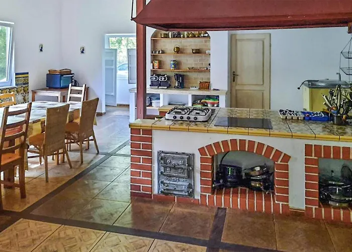 9 Bedroom Amazing In Klodno Klodno (Pomerania)