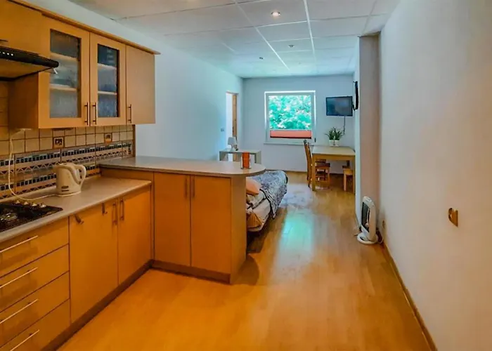 9 Bedroom Amazing In Klodno