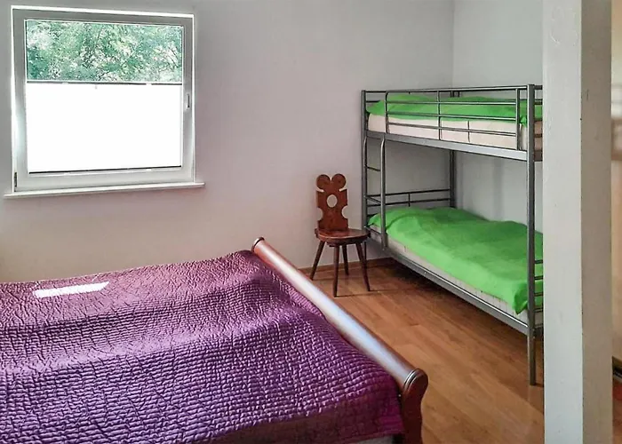 בית נופש 9 Bedroom Amazing In Klodno *